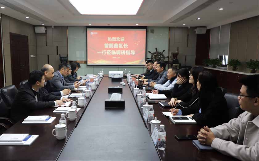 南寧市青秀區(qū)委副書記、政府區(qū)長曾鵬鑫一行走訪調(diào)研中信恒泰